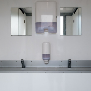 Douchecontainer4 01 7